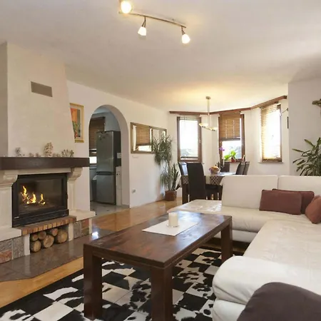 Holiday home Luces *