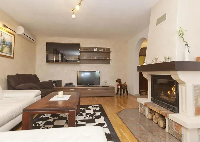 Luces Holiday home Pula